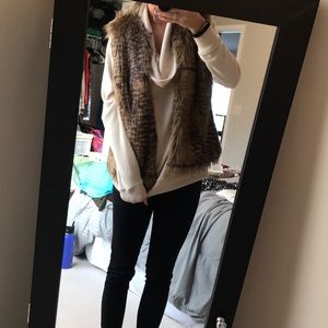 Fur vest